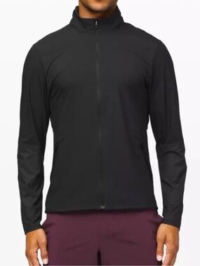Lululemon Active Jacket Black Mens Large Water Repellent Packable Hood LM4832S